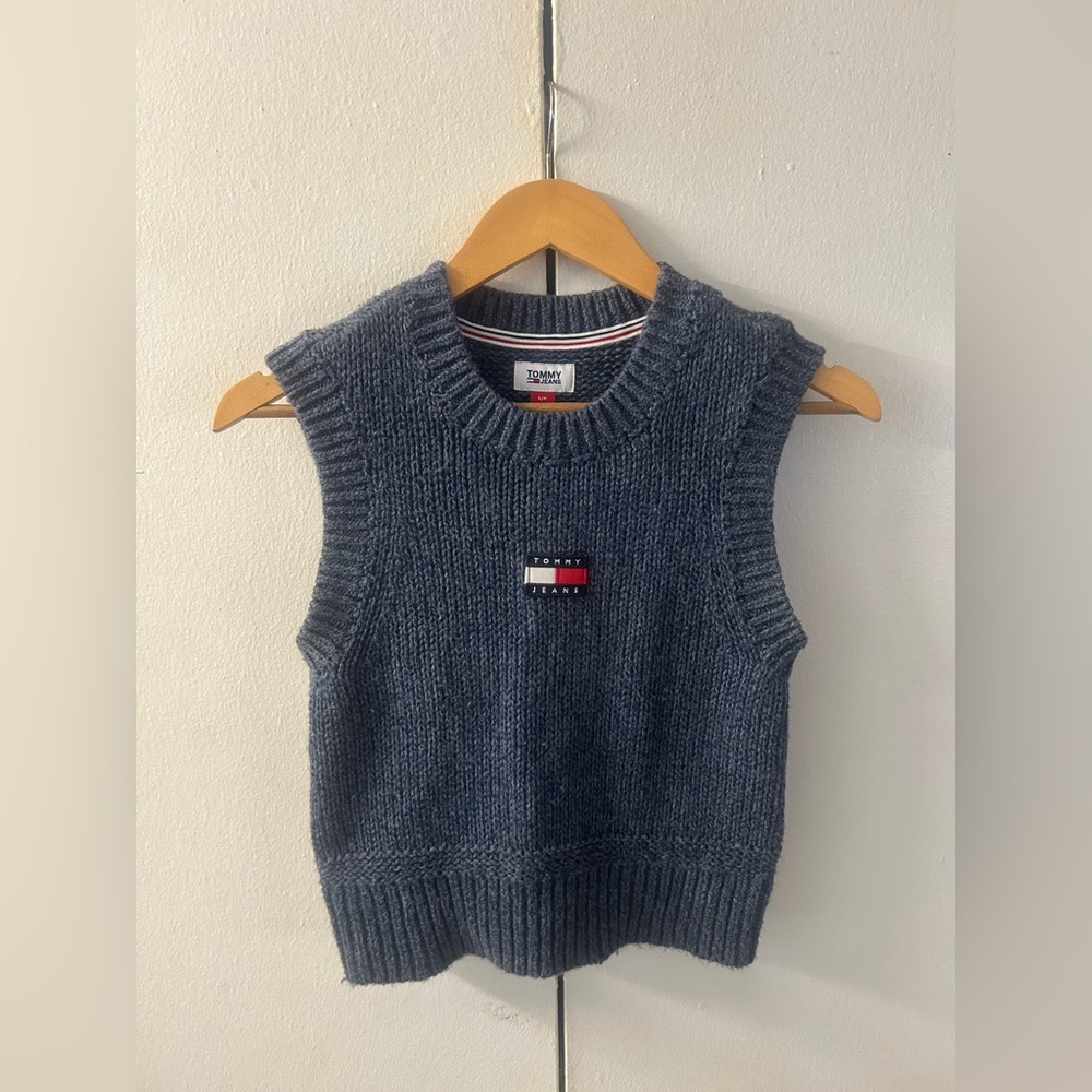 Tommy Jeans - Knit Sweater Vest – Preppy Vintage Vibes